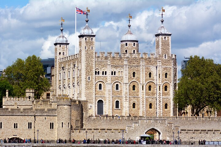 Private Guided Tour: Tower of London Including Tickets & Pickup - Photo 1 of 14